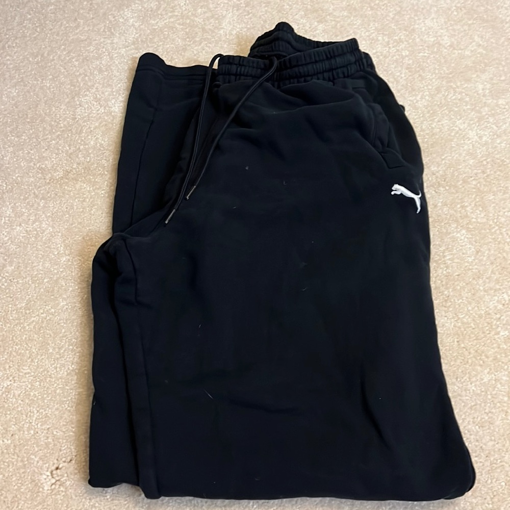 Men’s Puma Black sweatpants